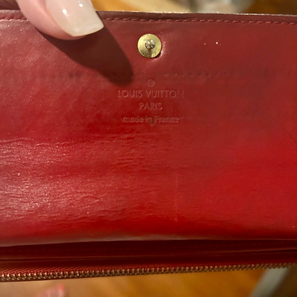✨ Louis Vuitton Vernis Sarah Wallet – Red Patent Leather ✨ - Picture 12 of 13